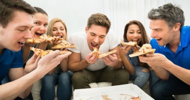 Mâncărurile care abundă în ulei sunt dăunătoare organismului
