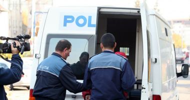 Condamnați dar urmăriți de polițiști. Ce s-a întâmplat cu doi infractori
