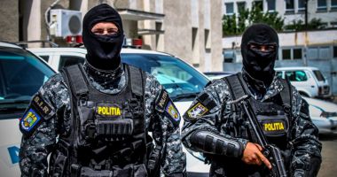 Stire din Eveniment : Bărbat din Peștera, dat în urmărire internațională după ce a fost condamnat în Cehia