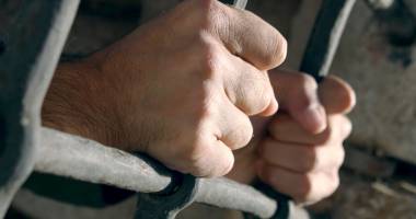 Stire din Eveniment : Mandat european de arestare respins de judecătorii din Constanța