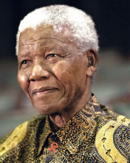 Stire din Actualitate : Nelson Mandela, spitalizat pentru analize medicale