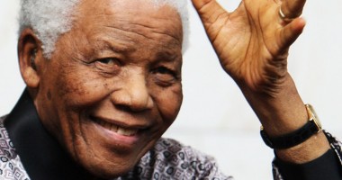 Stire din Actualitate : Nelson Mandela, spitalizat  pentru o infecție pulmonară recurentă