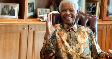 Stire din Actualitate : Nelson Mandela a fost externat din spital