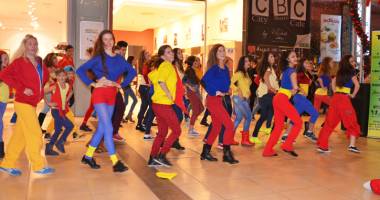 Un flashmob extraordinar,  organizat de Total Dance Center - 2