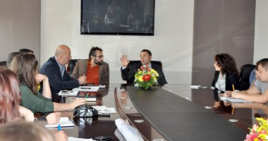 Stire din Politică-Administrație : Primarul din Mangalia vrea să schimbe înfățișarea stațiunilor din sudul litoralului