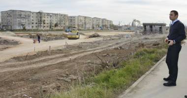 Stire din Politică-Administrație : Mangalia, îngenuncheată de un nou "război" - pierderi de milioane de euro. Cine achită nota de plată?