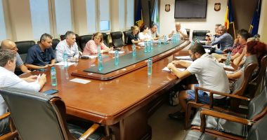 Stire din Politică-Administrație : Consilierii locali din Mangalia au aprobat tarifele de parcare pentru oraș și stațiuni