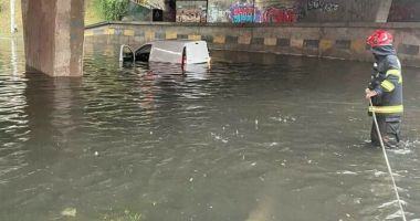 Stire din Eveniment : Prefectul Constanţei: “Peste 30 de utilaje acționează în zonele afectate de inundaţii”