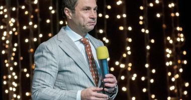 Stire din Politică-Administrație : Scandal la Mangalia? Edilul Cristian Radu invită cetăţenii la şedinţa Consiliului Local