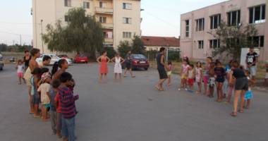 Activități artistice și educative pentru copiii nevoiași - 3