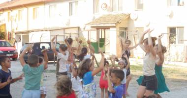 Activități artistice și educative pentru copiii nevoiași - 5
