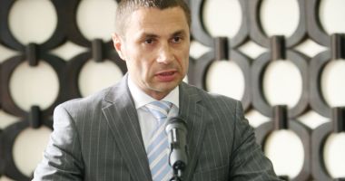 Stire din Politică-Administrație : Primarul Cristian Radu: "Locurile de joacă din Mangalia nu aveau documente legale de 20 de ani"