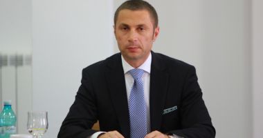 Stire din Politică-Administrație : Edilul Mangaliei, Cristian Radu, cere demisia președintelui CJC, Horia Țuțuianu
