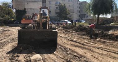 Stire din Politică-Administrație : La Mangalia, a început amenajarea parcărilor de reședință, pe locul fostelor garaje