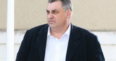 Stire din Politică-Administrație : Scandal la Mangalia / Tusac, părăsit de partenerii liberali