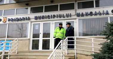 Stire din Politică-Administrație : Cine conduce Mangalia?