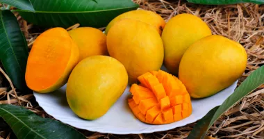Stire din Social : Fructe exotice în școlile din județul Constanța! Peste 1.600 de copii vor primi mango