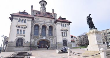 Stire din Cultură-Educație : Elevii marchează sfârșitul celui de-Al Doilea Război Mondial