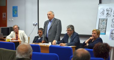 Stire din Cultură-Educație : Pentru a treia oară reales președinte al Uniunii Scriitorilor