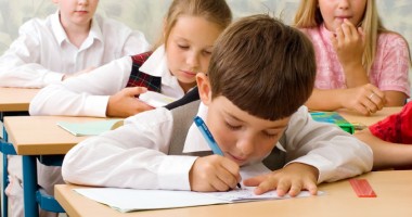 Stire din Cultură-Educație : Micuții "Einstein" - fracții și fizică la clasa a III-a!