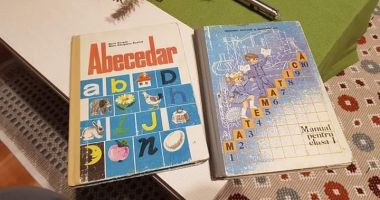 Stire din Cultură-Educație : Licitația pentru manualele claselor I-a, a II-a și a VI-a a fost lansată cu termen 14 martie