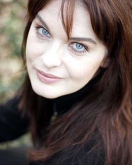 Stire din Monden : Manuela Hărăbor  pare să-și fi găsit jumătate