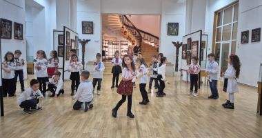 Stire din Cultură-Educație : Ziua Națională a României, celebrată la Muzeul de Artă Populară Constanța
