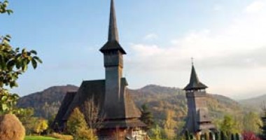 Stire din Diverse : Concediu "made in Romania": periplu prin Maramureș sau pe valea Oltului