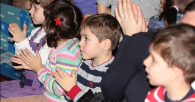 Stire din Cultură-Educație : Maraton de spectacole pentru cei mici