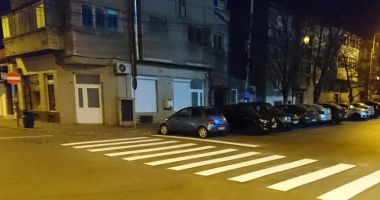 Stire din Social : Siguranța pietonilor asigurată prin retrasarea marcajelor și asfaltărilor