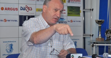 Stire din Sport : FC Farul: Marcel Lică s-a supărat rău pe Gache