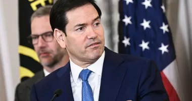 Stire din Actualitate : Marco Rubio neagă că SUA încearcă să-l răstoarne pe președintele Cubei