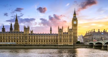 Stire din Actualitate : Marea Britanie are în vedere modelul Elveţiei pentru relaţia sa cu Uniunea Europeană