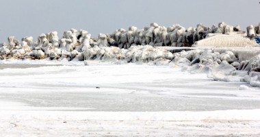 Constanța sub COD PORTOCALIU / A înghețat Marea Neagră - 4