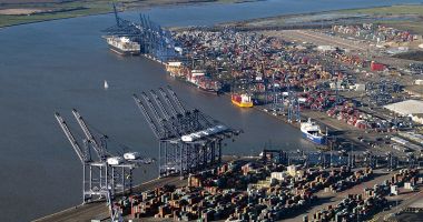 Stire din Actualitate : Marea Britanie interzice accesul navelor rusești în porturile sale