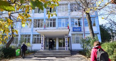 Stire din Cultură-Educație : Marele premiu al concursului NASA 2018, câștigat de elevii Liceului "Ovidius"