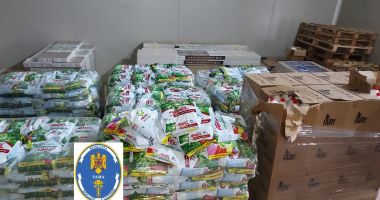 Stire din Eveniment : Mărfuri contrafăcute, în valoare de 221.550 de lei, confiscate de vameșii din Brașov