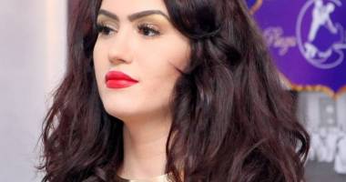 Stire din Monden : "Am prins 20 de buchete de mireasă și nimic"