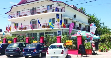 Stire din Diverse : Vacanța perfectă la "grădina botanică" Margo din 2 Mai