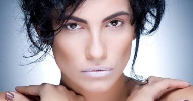 Stire din Monden : Românca Maria Bata, printre finalistele care se luptă să fie imaginea brandului Martini