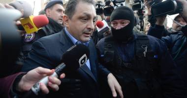 Stire din Politică-Administrație : Marian Vanghelie rămâne în arest preventiv