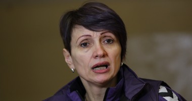 Stire din Sport : Handbal, CSU Neptun / Paul Alexe îi dă replica Marianei Tîrcă