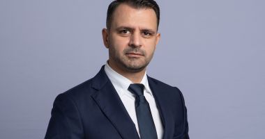 Stire din Politică-Administrație : Marian Crușoveanu, candidat PNL pentru Camera Deputaților: Guvernul PNL va investi peste 190 miliarde lei în infrastructura rutieră și feroviară
