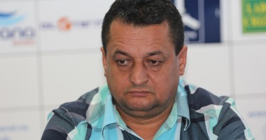 Stire din Sport : Marian Diaconescu reacționează la demisiile antrenorilor FC Farul: "Este din nou unul dintre momentele grele"
