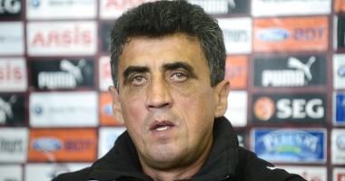 Stire din Sport : Rada a semnat contractul de antrenor principal cu Rapid