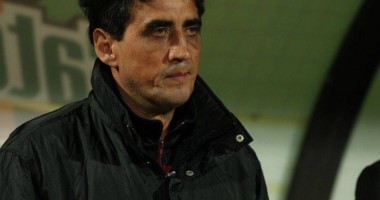 Stire din Sport : Rada a condus antrenamentul de azi al echipei Rapid. Conducerea clubului e nemulțumită de Sabău