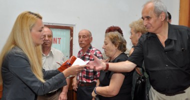 Stire din Politică-Administrație : Maria Stavrositu a împărțit carnetele de partid noilor înscriși în PDL Constanța