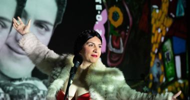 Stire din Cultură-Educație : „Maria Tănase” ajunge pe scena Teatrului Naţional din Bucureşti