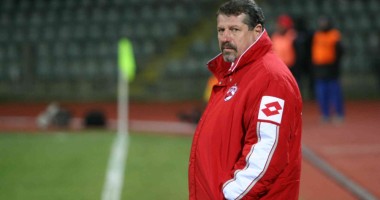 Stire din Sport : Fotbal / Ion Marin a fost înjurat ca la ușa cortului la revenirea la Constanța