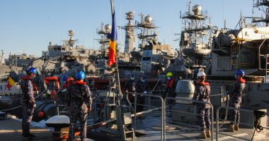 Stire din Eveniment : Misiune în Marea Egee pentru un puitor de mine al Forțelor Navale